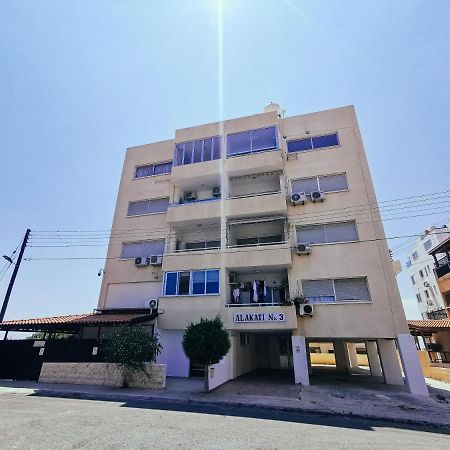 Mackenzie Seaview Paradise ラルナカ エクステリア 写真